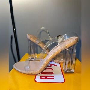 Clear heels- fashion nova